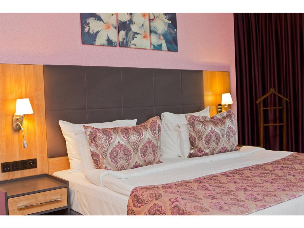 Euphoria Convention & Casino מלון 5*