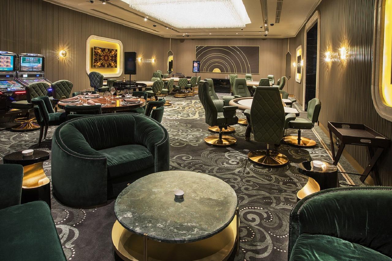 מלון Euphoria Convention & Casino 5*