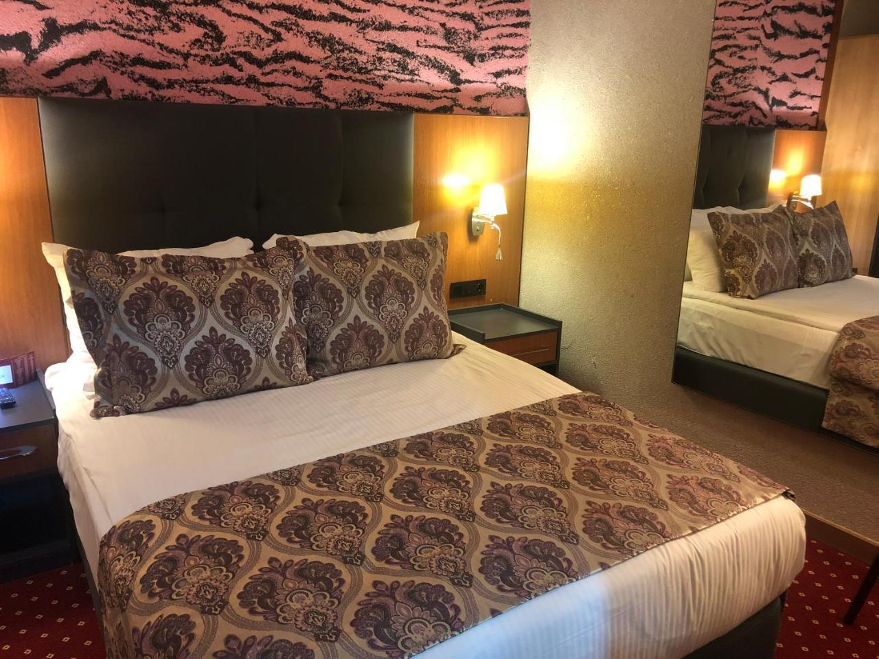 Euphoria Convention & Casino מלון באטומי